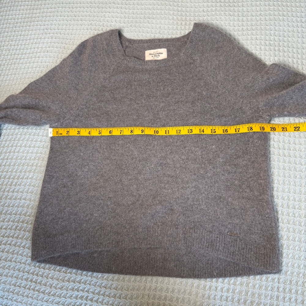 Abercrombie & Fitch Sweater Womens Large Rabbit Hair Gray Crewneck Shirt 2010s - Picture 6 of 8